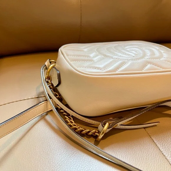 Gucci GG Marmont Mini shoulder bag - Picture 14 of 16